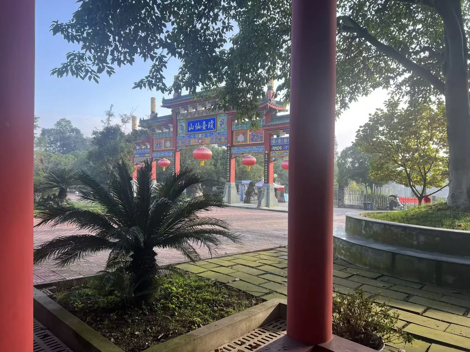 琼仙台山牌坊